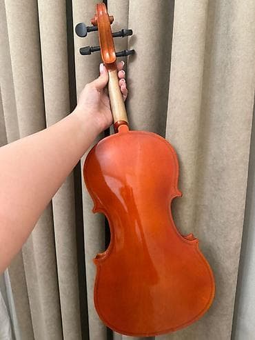 ox ve yay satisi: Məhsul: Skripka dəsti Təsvir: - Klassik 4/4 ölçülü skripka, parlaq — 3