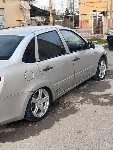 elektrik maşınlar: Maşın əla vəziyətdədi çox cuzi kasmetik işi var çox çox təcili satılır — 4