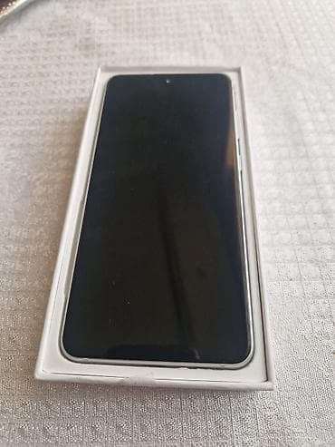 samsunq not 10: Samsung Galaxy S21 FE, 128 GB, rəng - Ağ — 1