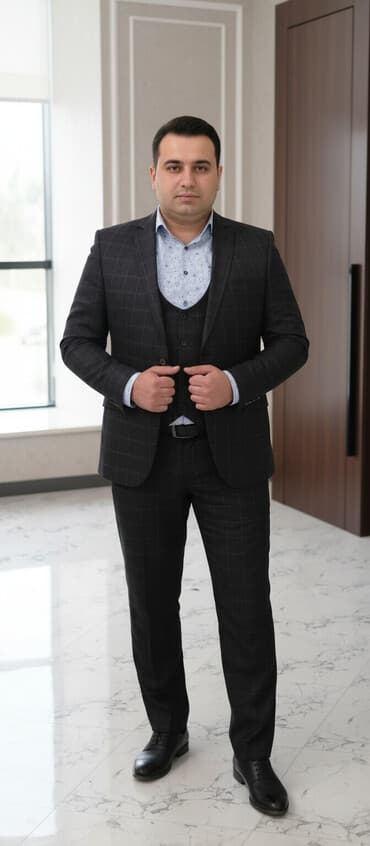 Kişi üçün klassik üçlük kostyum dəsti - Rəng: tünd bozumtul/qaraya