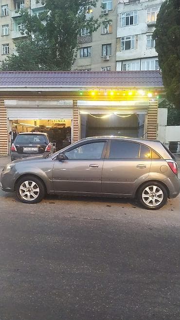 tofas satilir: Kia Rio: 1.5 l | 2010 il Hetçbek — 5