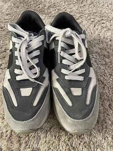 çelsi kişi sapoqları: Calvin Klein kişi krossovkası Calvin Klein krossovkaları satılır — 1