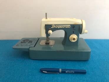 qədimi qəpiklər: Antik mini tikish mashini sovet dovrune aid idel vezyyetde — 3