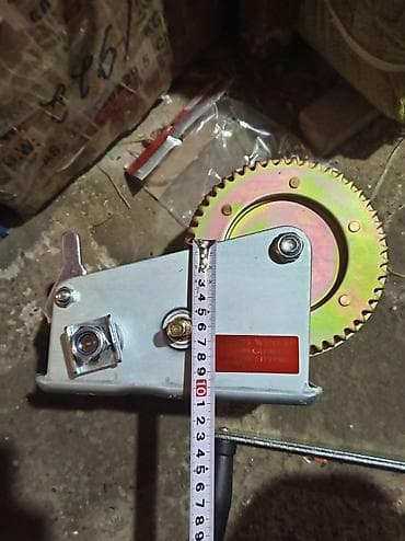 kabel yeri acan: Mexaniki əl vintci – Gear Winch 2500 LB - Daşıma gücü: 2500 lb — 5