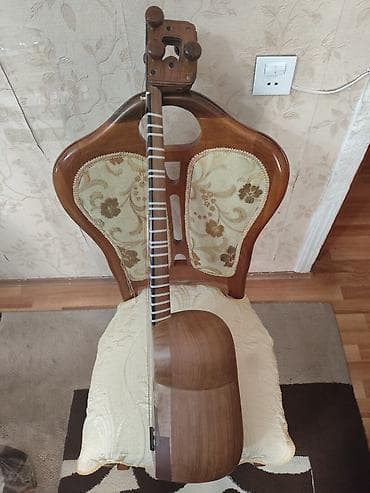 tar sesi: Gözəl və ideal səsə malik açıq, zil səsli, köhnə və tam professional — 2