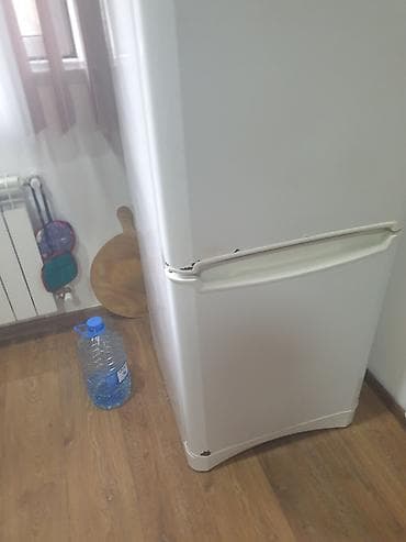 Soyuducular: İşlənmiş 2 qapılı Indesit Soyuducu Satılır, rəng - Ağ — 4
