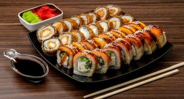 Qab-qacaq və mətbəx ləvazimatları: Mini Set-2 suşi dəsti – 36 ədəd Tərkib: - Philadelphia – 8 ədəd - — 1