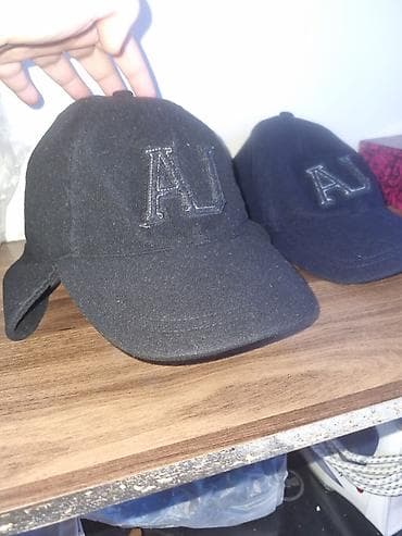 Original ARMANI JUNIOR İki ədəd “AJ” loqolu kepka. Bir ədədi qara — 1