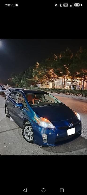 Toyota Prius: 1.8 l | 2011 il Hetçbek
