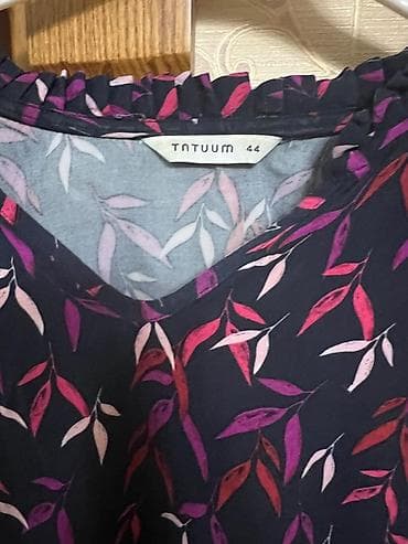 boş qutu: Brend: TATUUM Model: Qadın köynəyi/bluz Ölçü: 44 (etiketdə) Rəng — 2