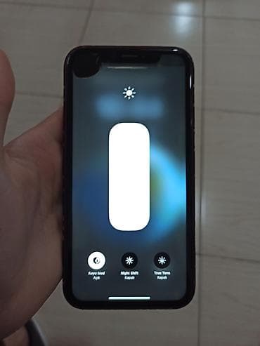 iphine 8 plus: IPhone Xr, 64 GB, Qara, Face ID — 3