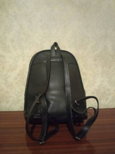 qaşlı çanta: Əla vəziyyətdə, işlənməmiş bel çantası. Ön cibi və içində kiçik cibi — 2