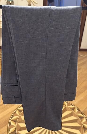 qar geyimi: Kişi kostyumu – 2 parça (pencək və şalvar) Heç geyinilməyib.Slim fit — 3