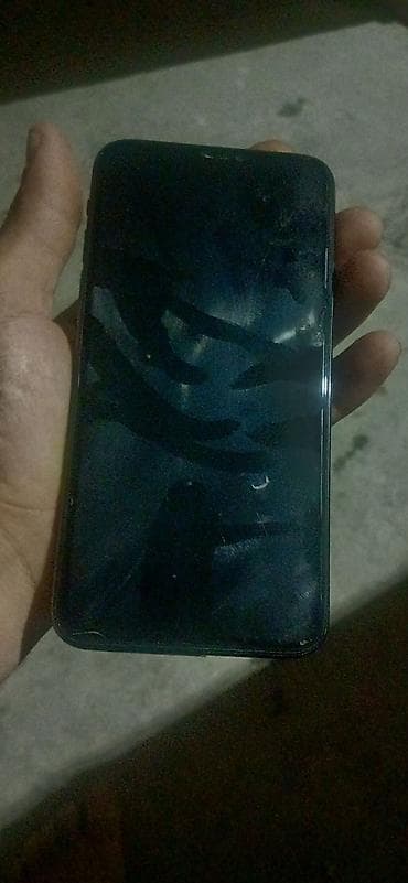 iphone 13 pro irşad: IPhone 12 Pro, Space Gray, Face ID — 4