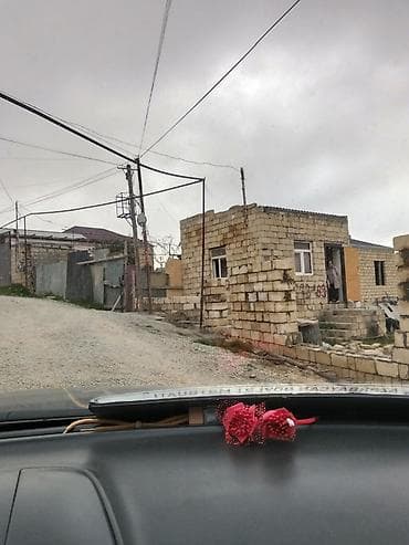 finisqi ev: Qobu yolunda al market terefde 2otagli heyet evi otagin 1ri yasayis — 3