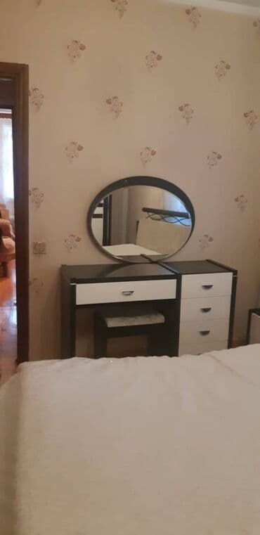 7 mikrorayon: Yeni Guneslide Ab masivində 9 mertebeli binanın 7-ci mərtəbəsində — 12