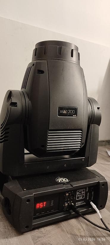 Məhsul: Martin MAC 700 Wash hərəkətli başlı səhnə proyektoru Təsvir — 6