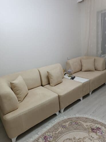 kuxna ucun divanlar: Künc divan, Qonaq otağı üçün, Açılmayan, Belarusiya — 1