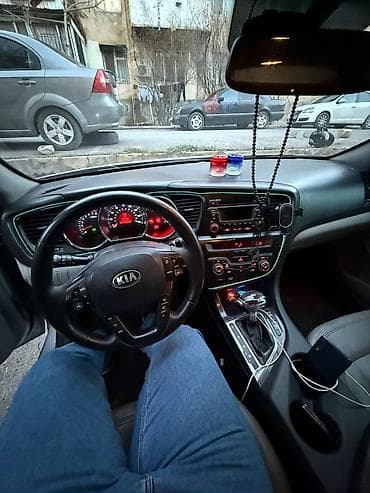 Kia K5 (Optima) sedan – gümüşü rəngdə, şəhər və tras üçün komfortlu və — 6