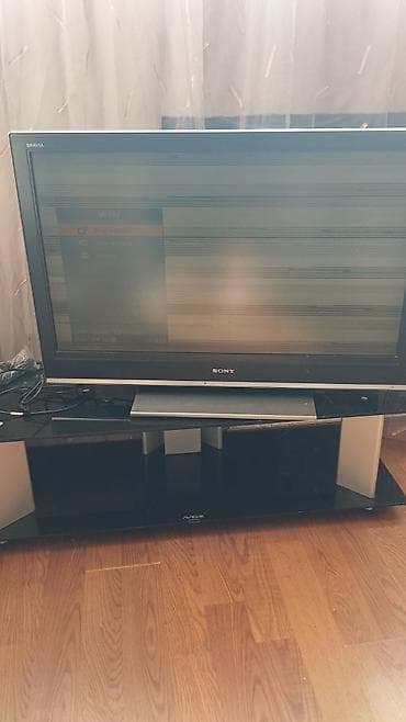 Sony televizor satilir 150 manat hec bir problemi yoxdu isleyir