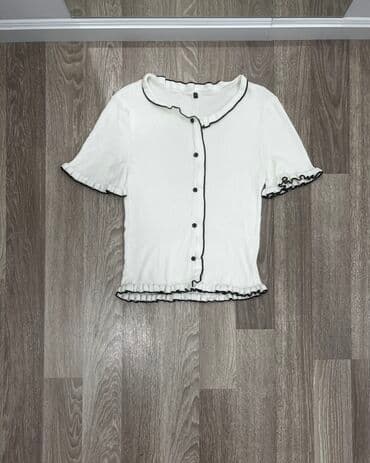 tonalni krem: Krem rengli duymeli qisaqol sviter — 1