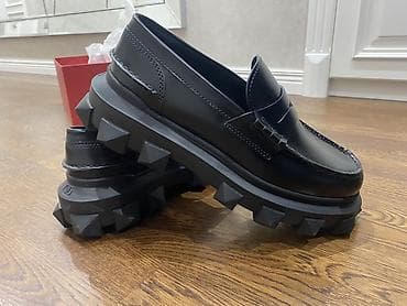 900 manat Valentino kiwi ayaqqabisi hec geyinilmiyib hediyye verilib — 3