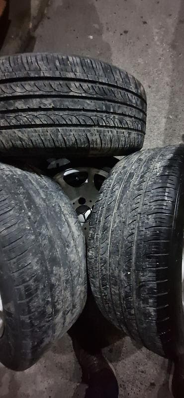 diskler teker: İşlənmiş Disk təkər Mercedes-Benz 215 / 60 / R 16, 5 Boltlu — 2
