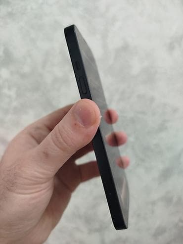 ipone 13 pro max: IPhone 13, 128 GB, Qara, Face ID — 6