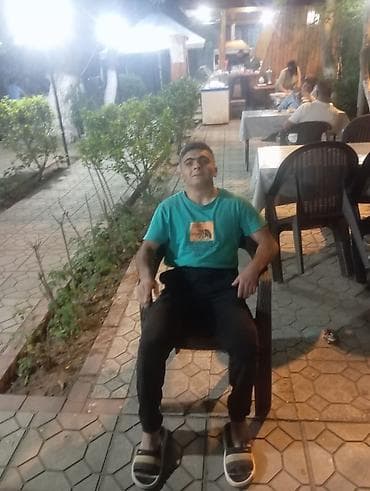 Peşəkar fotoqraf xidmətləri Xidmətlər: - Portret və fərdi