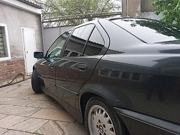 BMW 3 series: 1.6 l | 1993 il Sedan — 2