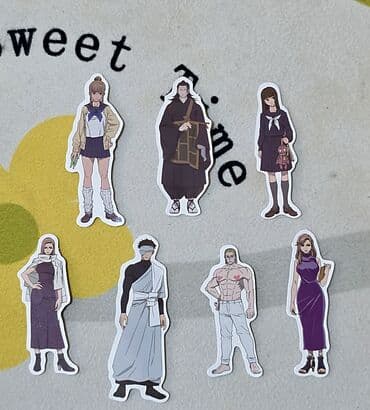 maşın üçün led: Anime personajlarının təsvir olunduğu stikerlər dəsti. Bu stikerlər — 11