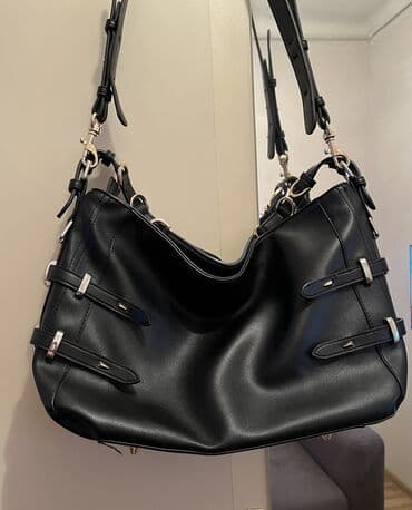 qırmızı canta: Zara böyük çanta 
az işlenib — 2