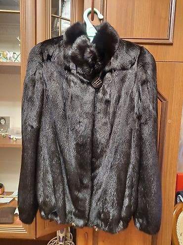 Qadın üçün qara rəngdə qısa xəz pencək - Material: təbii xəz — 1