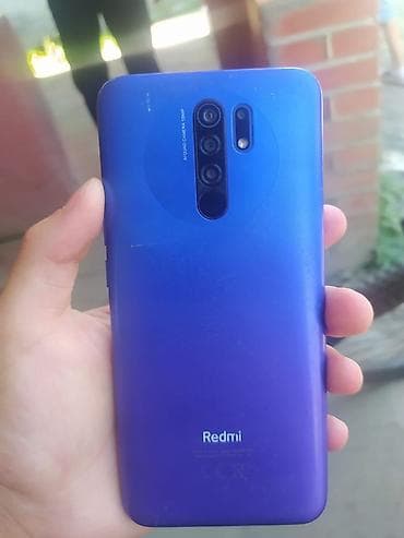 Redmi 9 əla vəziyətdədir usdundəki Qoruycudu ekram sınığı yoxdur
