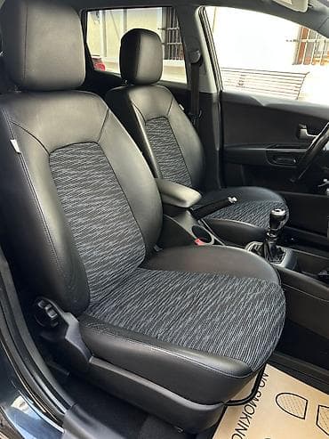 ucuz avtomobil: Kia Cee’d SW (universal) – qara rəng, 5 qapı, Azərbaycan nömrə nişanı — 6