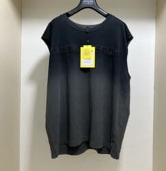 женские черные майки: Marc Jacobs.Yeni!190azn (380azn alinib) M-L Olchuye uygun — 1