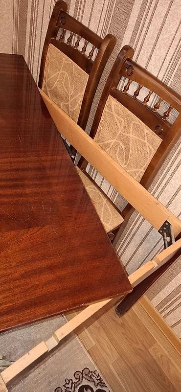 ikinci el mebel desti: Qonaq otağı üçün, İşlənmiş, Açılmayan, Dördbucaq masa, 4 stul — 6