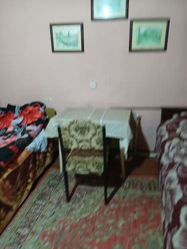 Boşqablar: Bine qesebesinde Merkezde bazarstorenin arxasinda kiraye ev verilir — 1