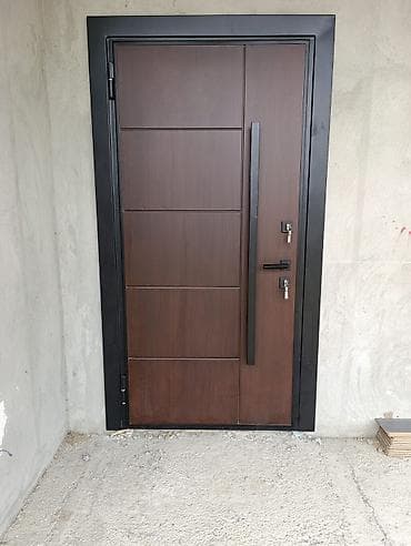 Müasir giriş qapısı – minimalistik dizayn - Material: möhkəm metal