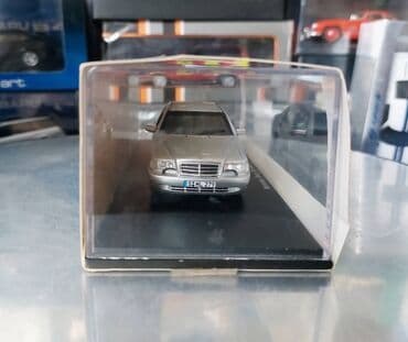 vita start: Коллекционная модель Mercedes-Benz C43 AMG W202 silver 2000 Special — 3