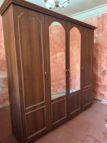 Çarpayılar: İşlənmiş, Açılan, 4 qapılı Düz dolab, Qarderob, paltar dolabı — 4