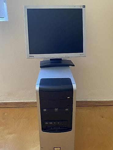 Masaüstü kompüter seti – sistem bloku + BenQ LCD monitor