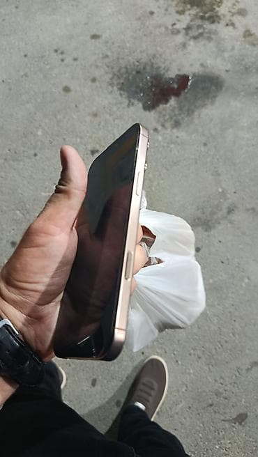 ipone 16: IPhone 16 Pro Max — 3