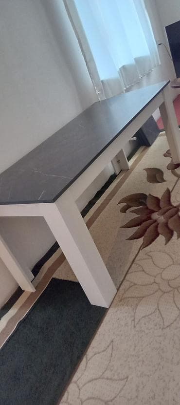 kapron stul: Yeni, Kvadrat masa — 4