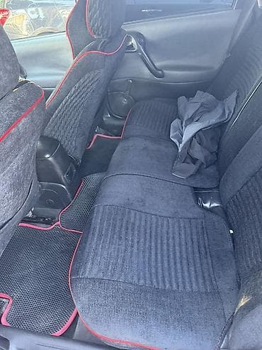 Opel Vectra: 1.8 л | Хэтчбэк — 7