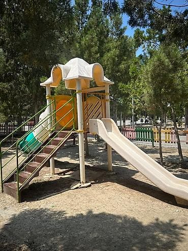 pişikli oyunlar: Uşaq meydançası avadanlıqları komplekti — 1