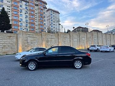 skoda superb: LIFAN Cebrium (720): 1.7 l | 2019 il 102000 km Sedan — 4