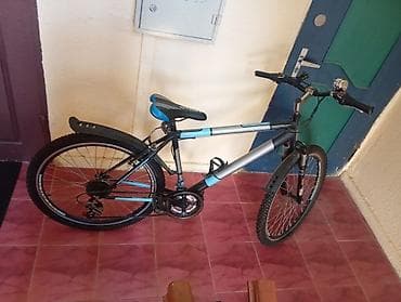 velo kaska: Isma Urban 8.7 .Yol üçün .28 lik. Çox az istifadə olunub . İdeal — 2