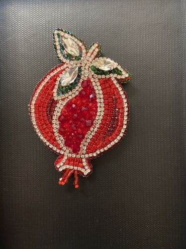 Очень красивые броши ручной работы Цены начинаются от 20 азн lalafo.az -da Очень красивые броши ручной работы Цены начинаются от 20 азн