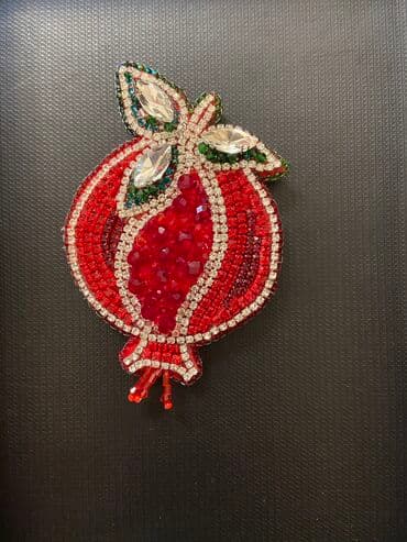 золотые комплекты с бриллиантами в баку: Очень красивые броши ручной работы Цены начинаются от 20 азн — 1